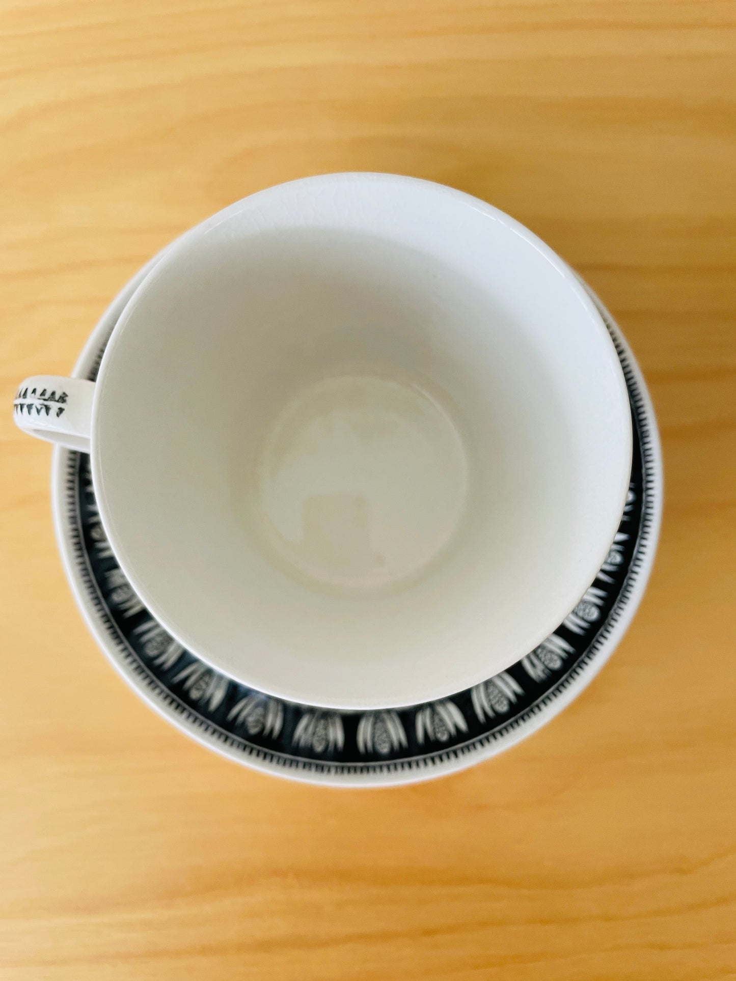 Uppsala Ekeby Gefle/ウプサラ.エケビー/ゲフレ/Hyacinth/ヒヤシンス/モーニングカップ&ソーサー/ブラック