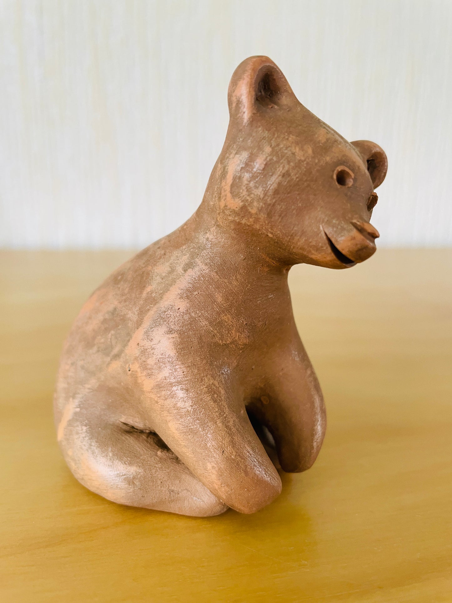 Rutebo Leksand/ルーテボー.レイクサンド/首を傾げるクマちゃん