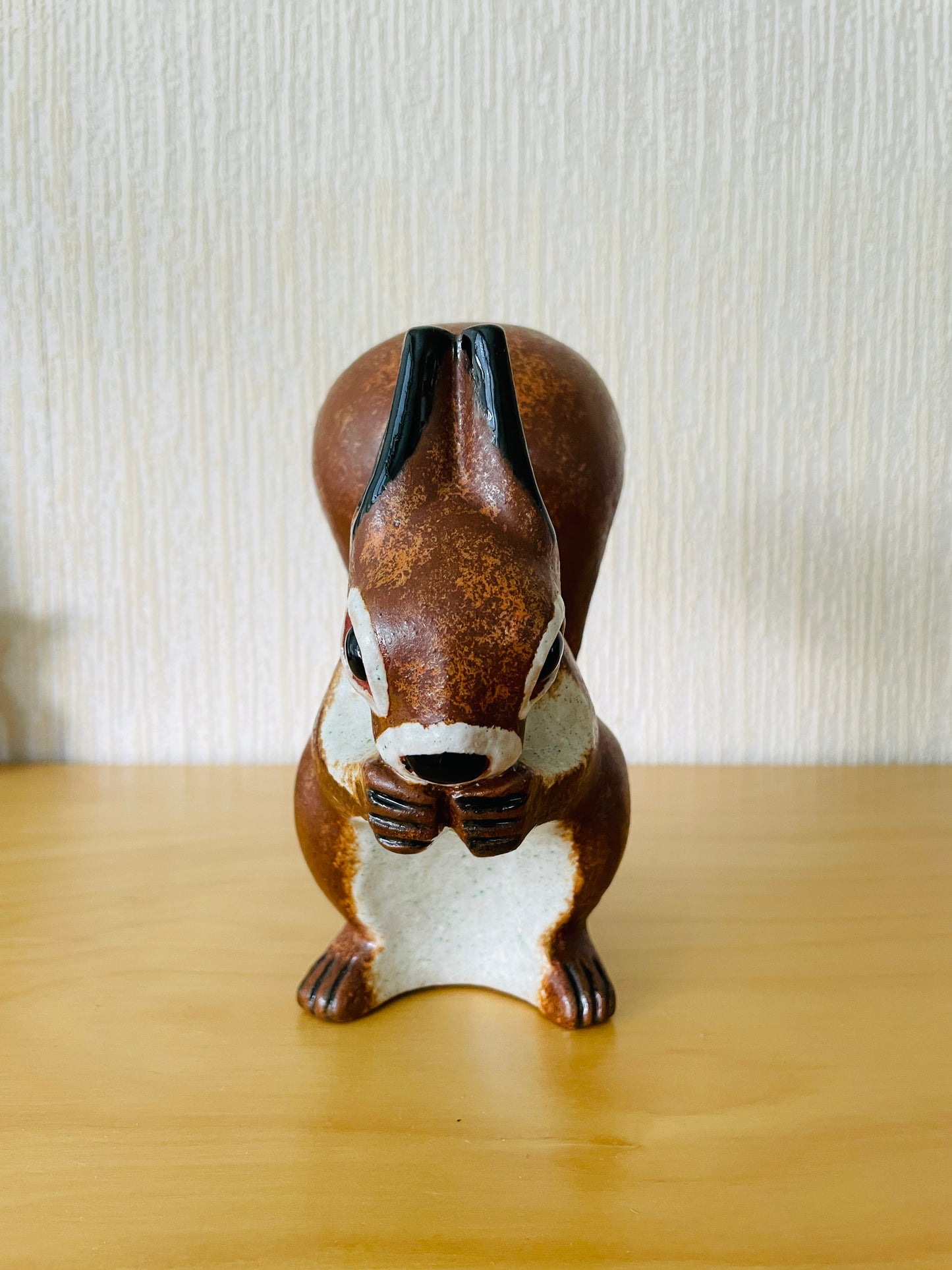 Nittsjö/ニットシュー/Thomas Hellström/トーマス.ヘルストローム/リスのオブジェ