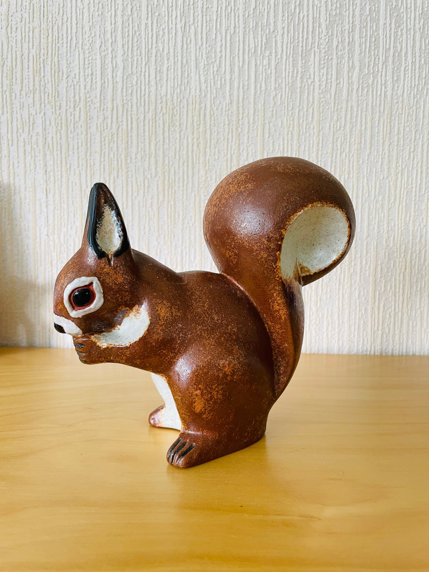 Nittsjö/ニットシュー/Thomas Hellström/トーマス.ヘルストローム/リスのオブジェ