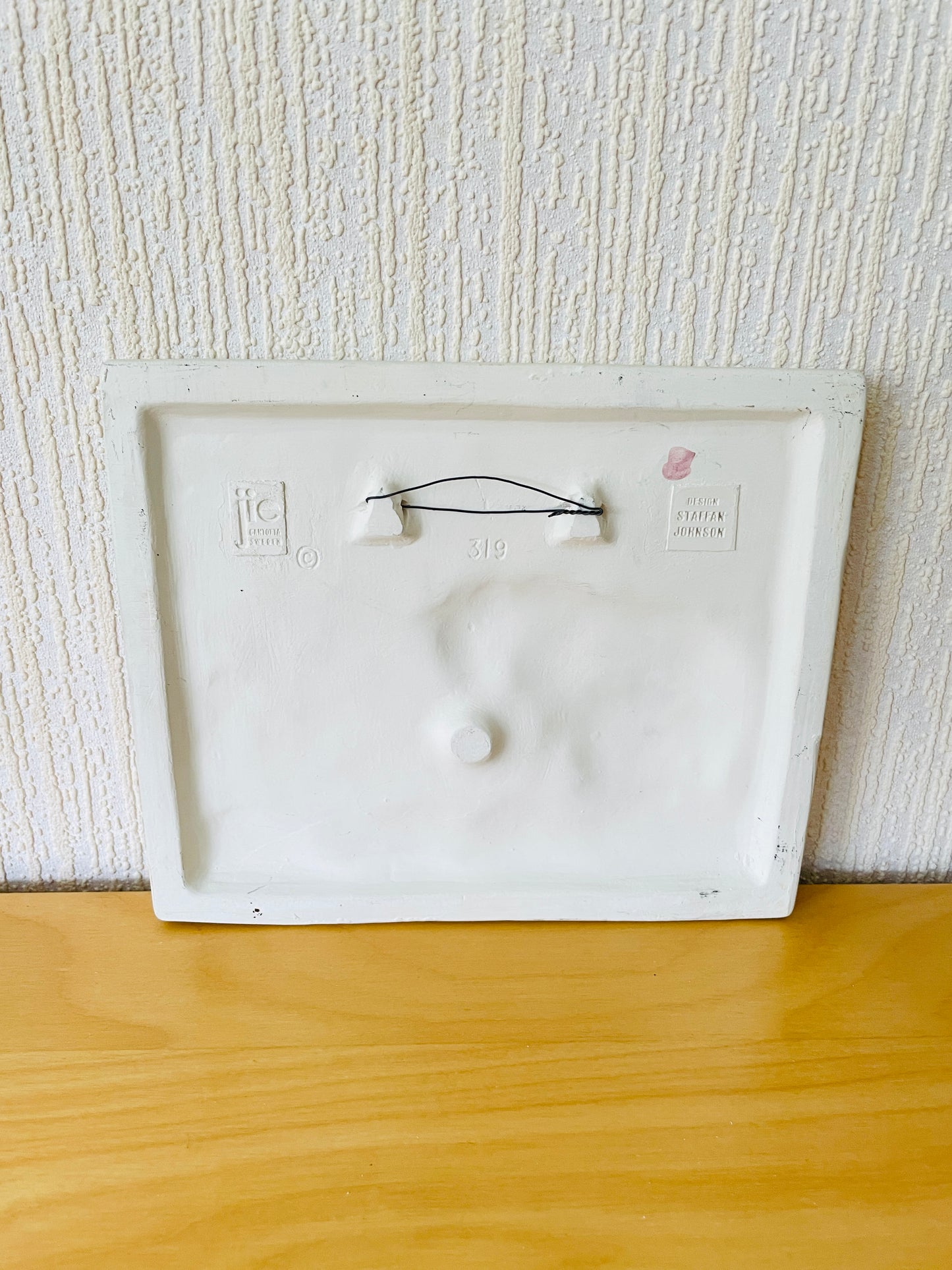 Jie Gantofta/ジイガントフタ/Staffan Johnsson/スタファン.ヨンソン/陶板/ネコちゃんのいる風景