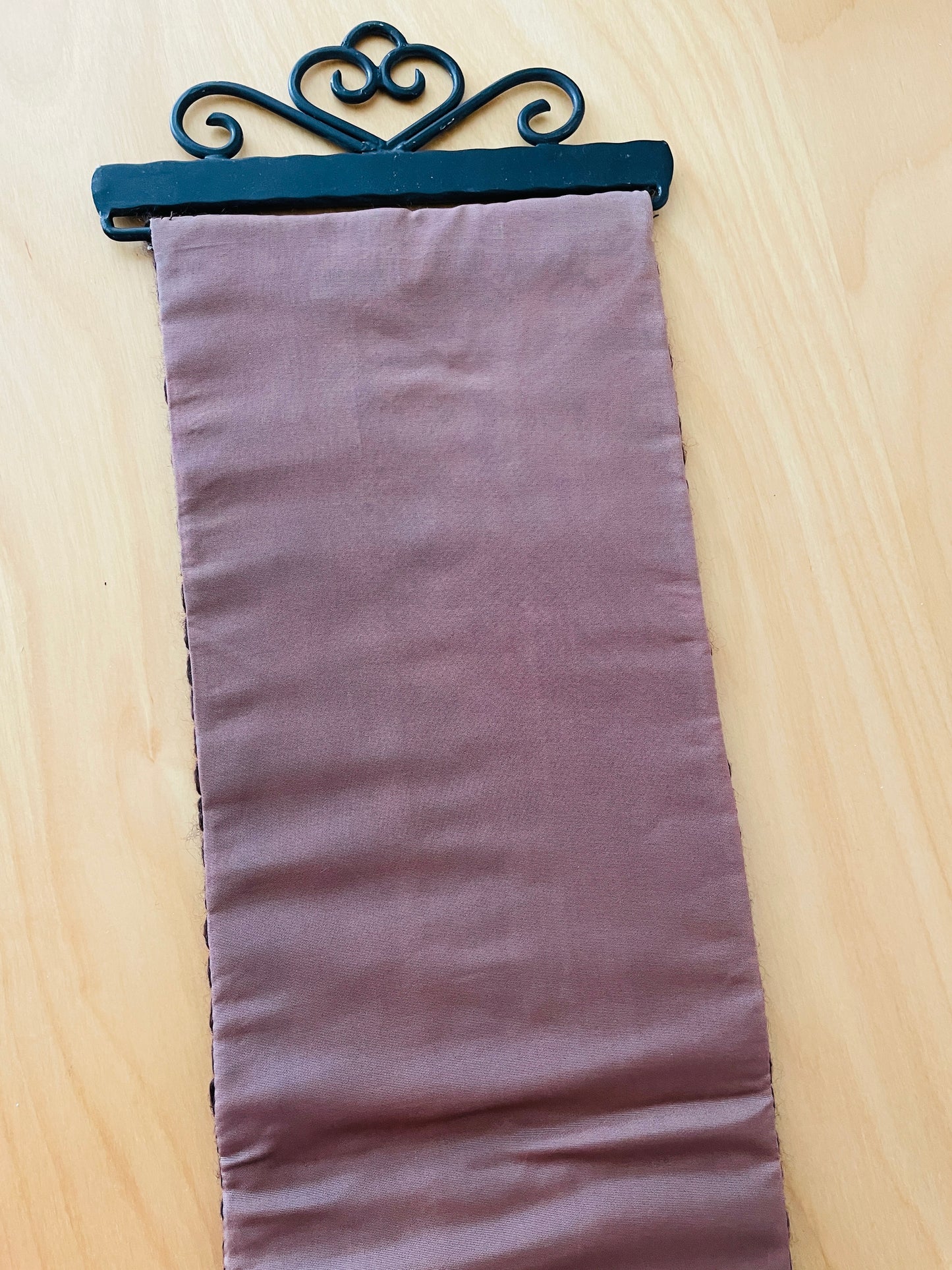 北欧手工芸/タペストリー/ウール刺繍/Almoge/78cm