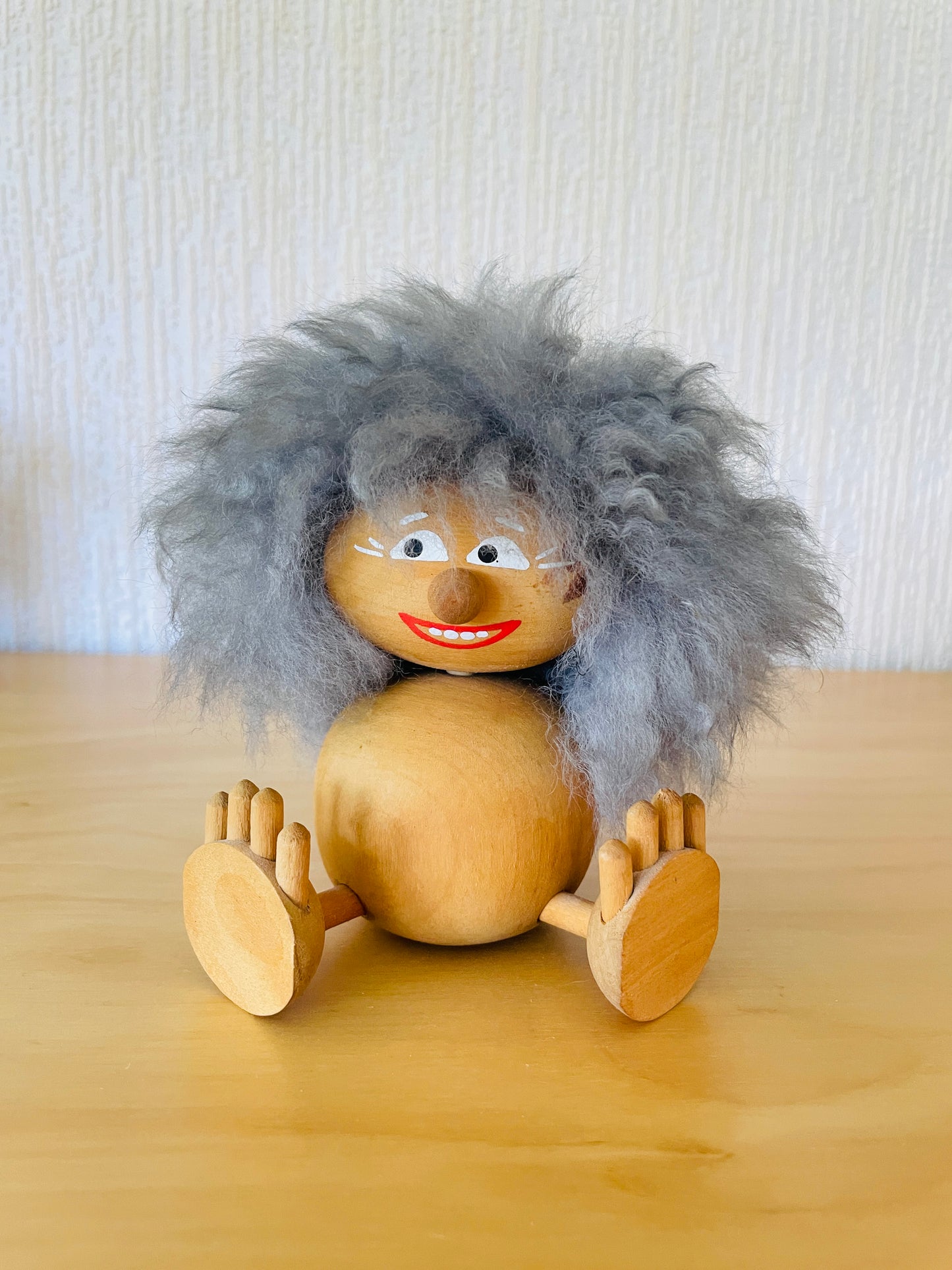 北欧手工芸/モフモフ頭のトロールさん