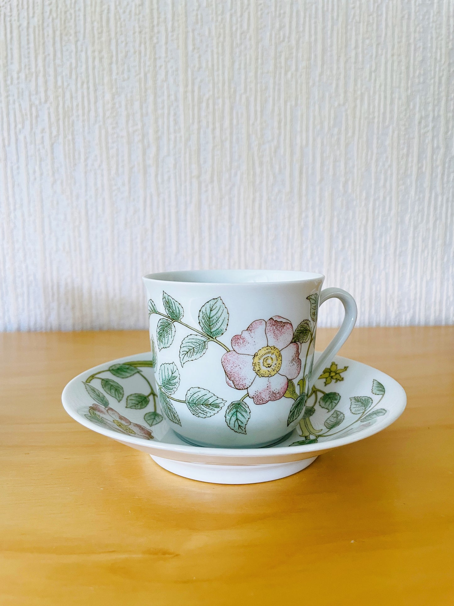 Rörstrand/ロールストランド/Nyponros/ニッポンローズ/カップ&ソーサー