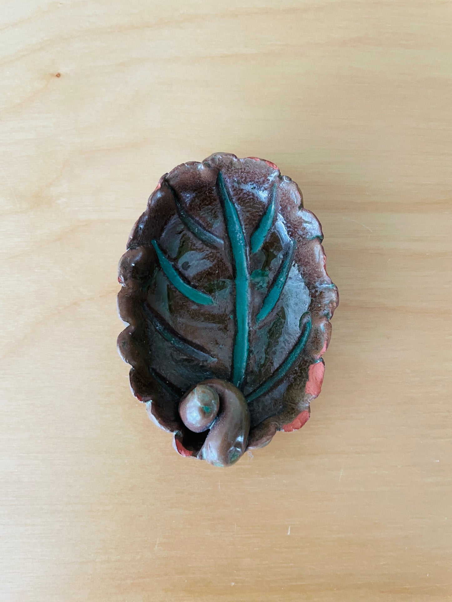 Rutebo Leksand/ルーテボー/レイクサンド/葉っぱ型の豆皿/訳あり