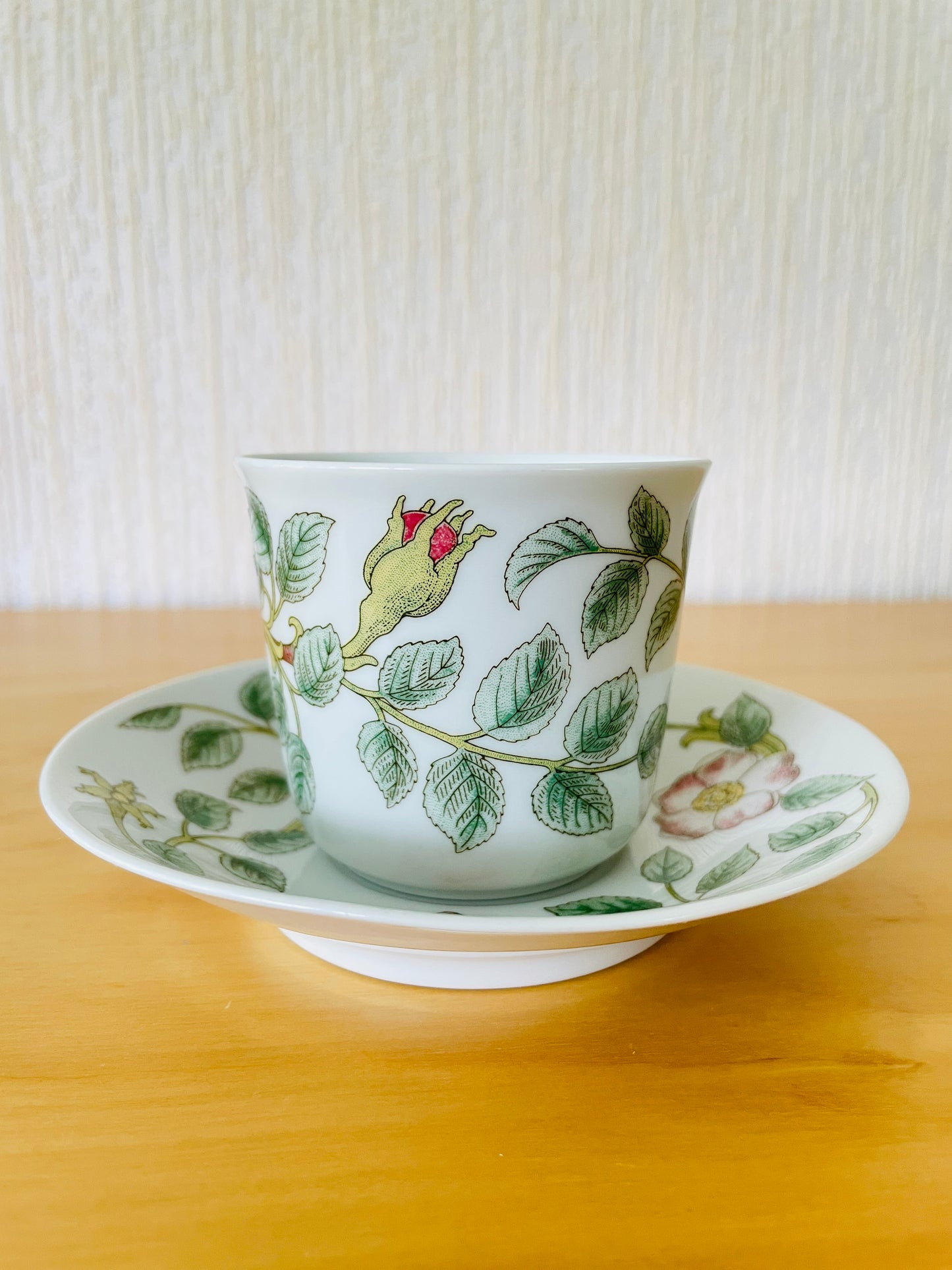 Rörstrand/ロールストランド/Nyponros/ニッポンローズ/カップ&ソーサー