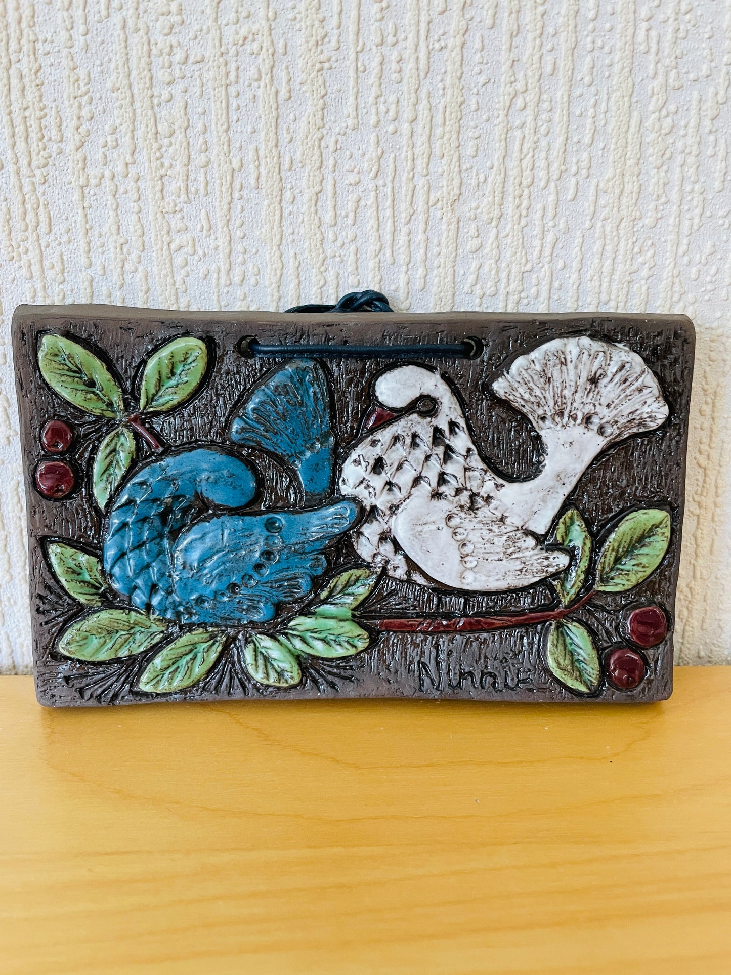 Bromma Keramik/ブロンマ.セラミックNinnieニンニエ工房/さくらんぼと二羽のハトさん