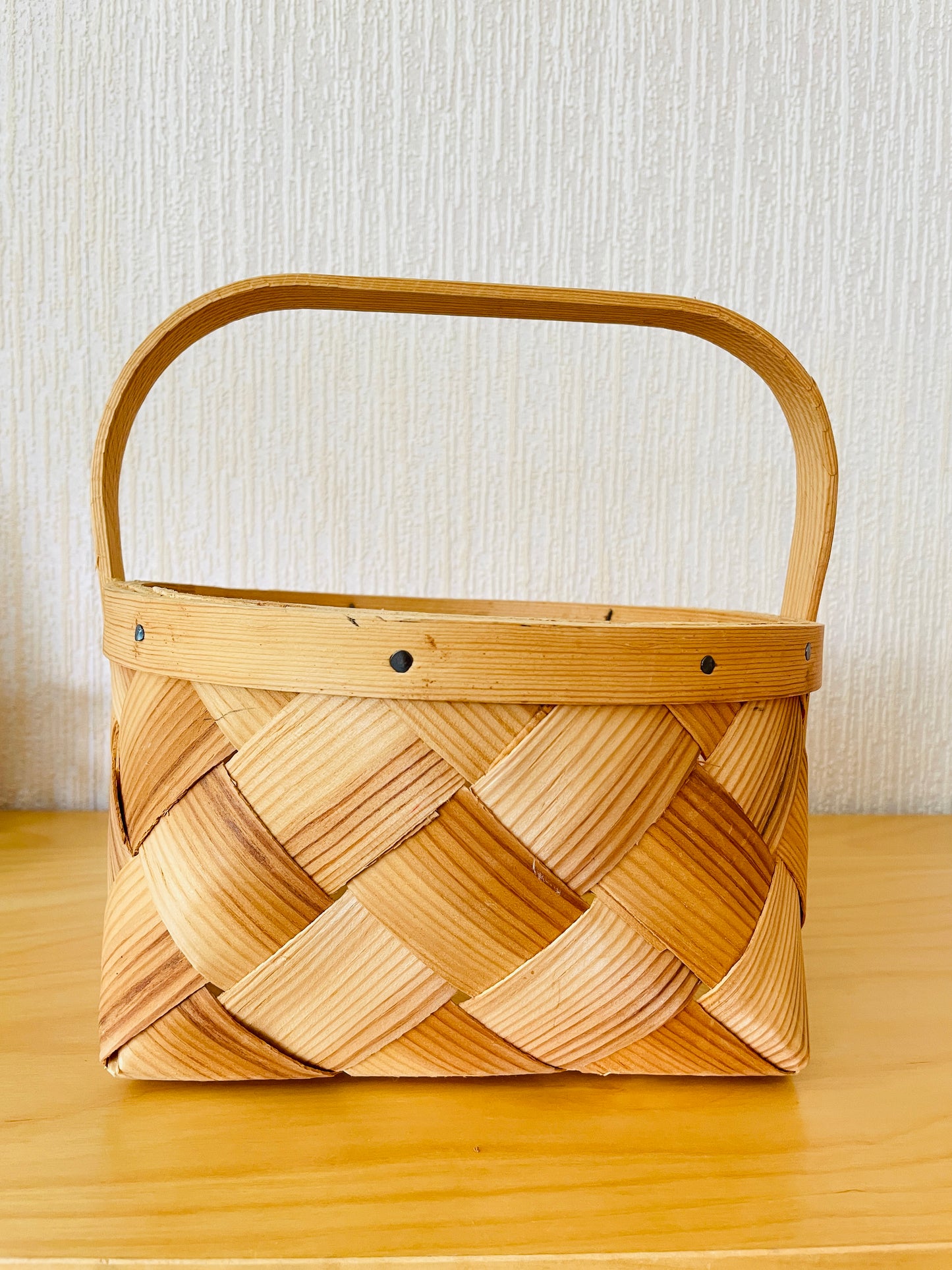 北欧伝統手工芸品/Spånkorg/スポンコリ/シングルハンドル