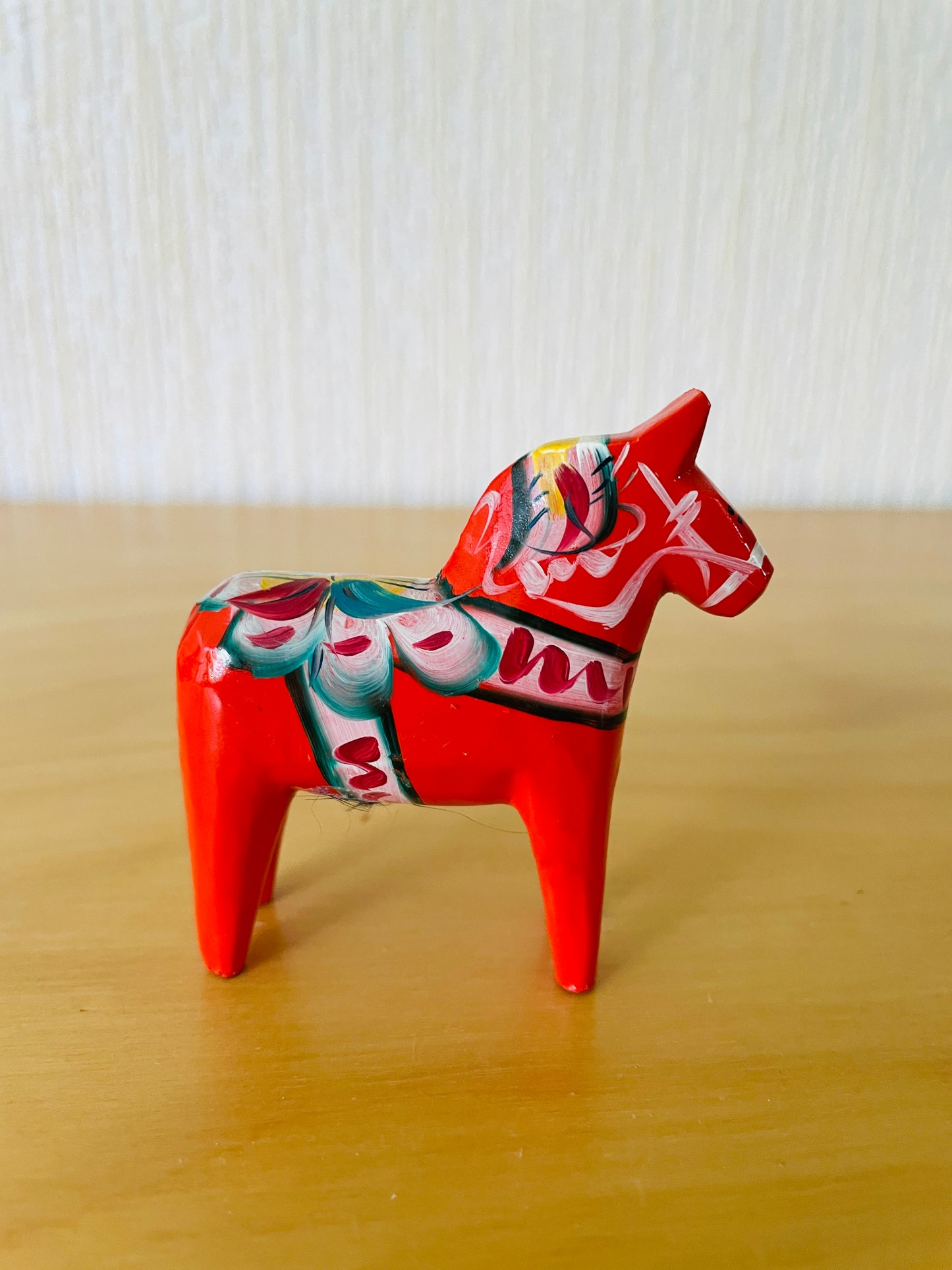 Äkta Dalahäst/ダーラナ地方の手工芸品/Nusaäs/ヌーサネース/ヴィンテージ/ダーラホース/レッド/7cm/Nr.2