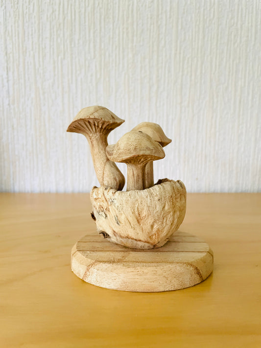 Svensk Hemslöjd/北欧手工芸/キノコのオブジェ