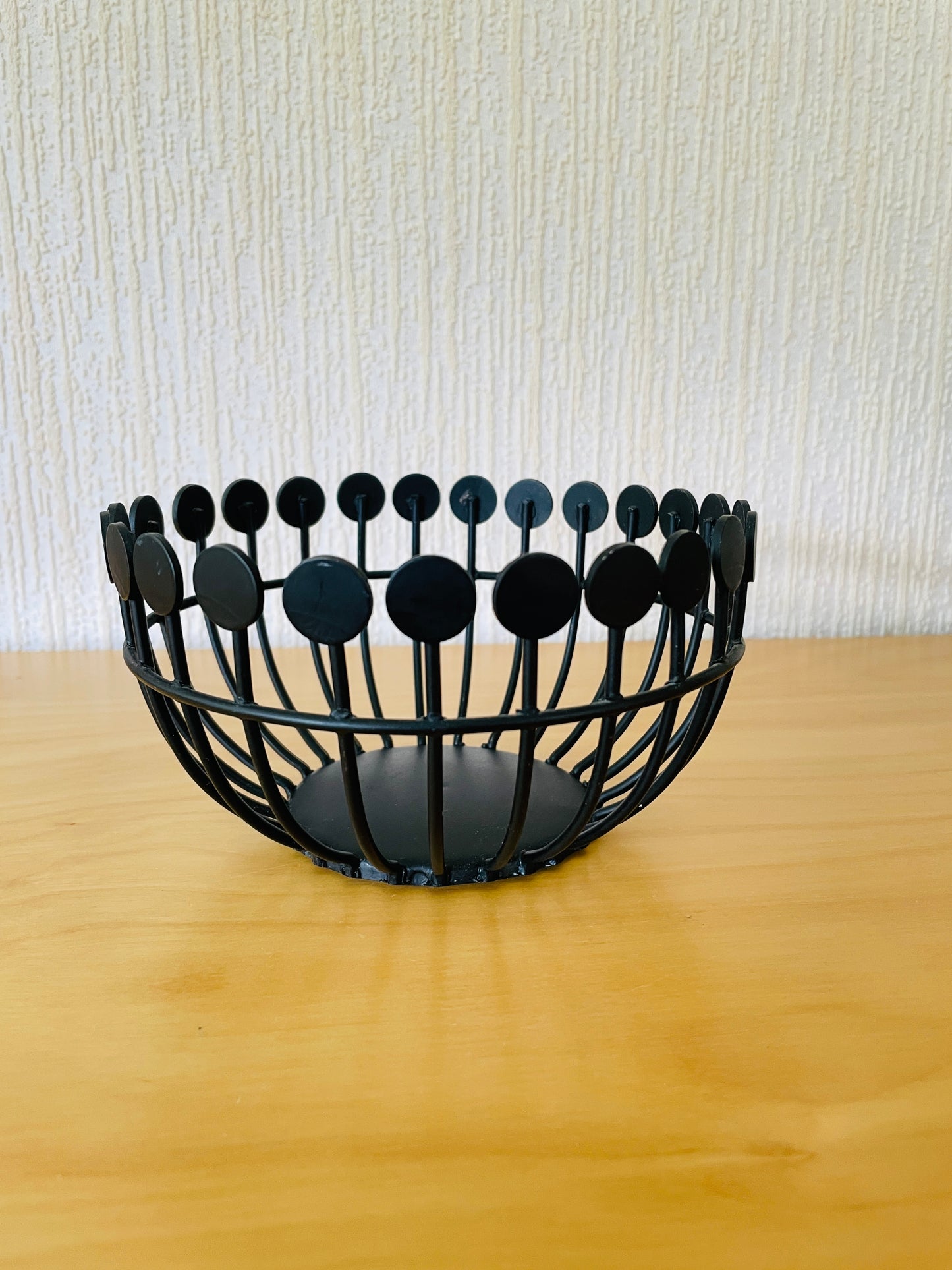 北欧手工芸品/Svensk Hemslöjd/ハンドメイド/メタル製のフルーツバスケット/フラワーポット