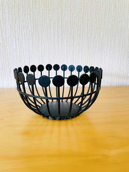 北欧手工芸品/Svensk Hemslöjd/ハンドメイド/メタル製のフルーツバスケット/フラワーポット