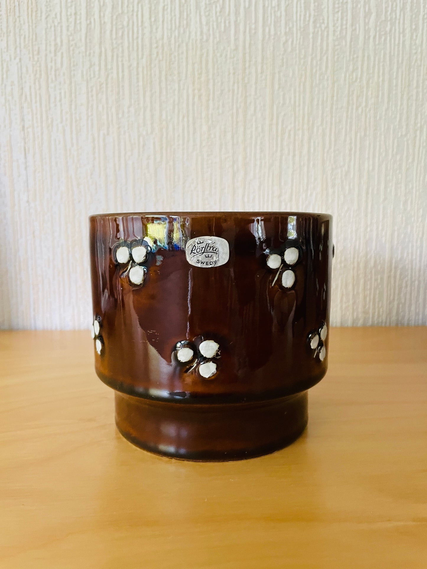 Rörstrand/ロールストランド/Sylvia Leuchovius/シルビア.レウショビウス/フラワーポット/濃いめのブラウン