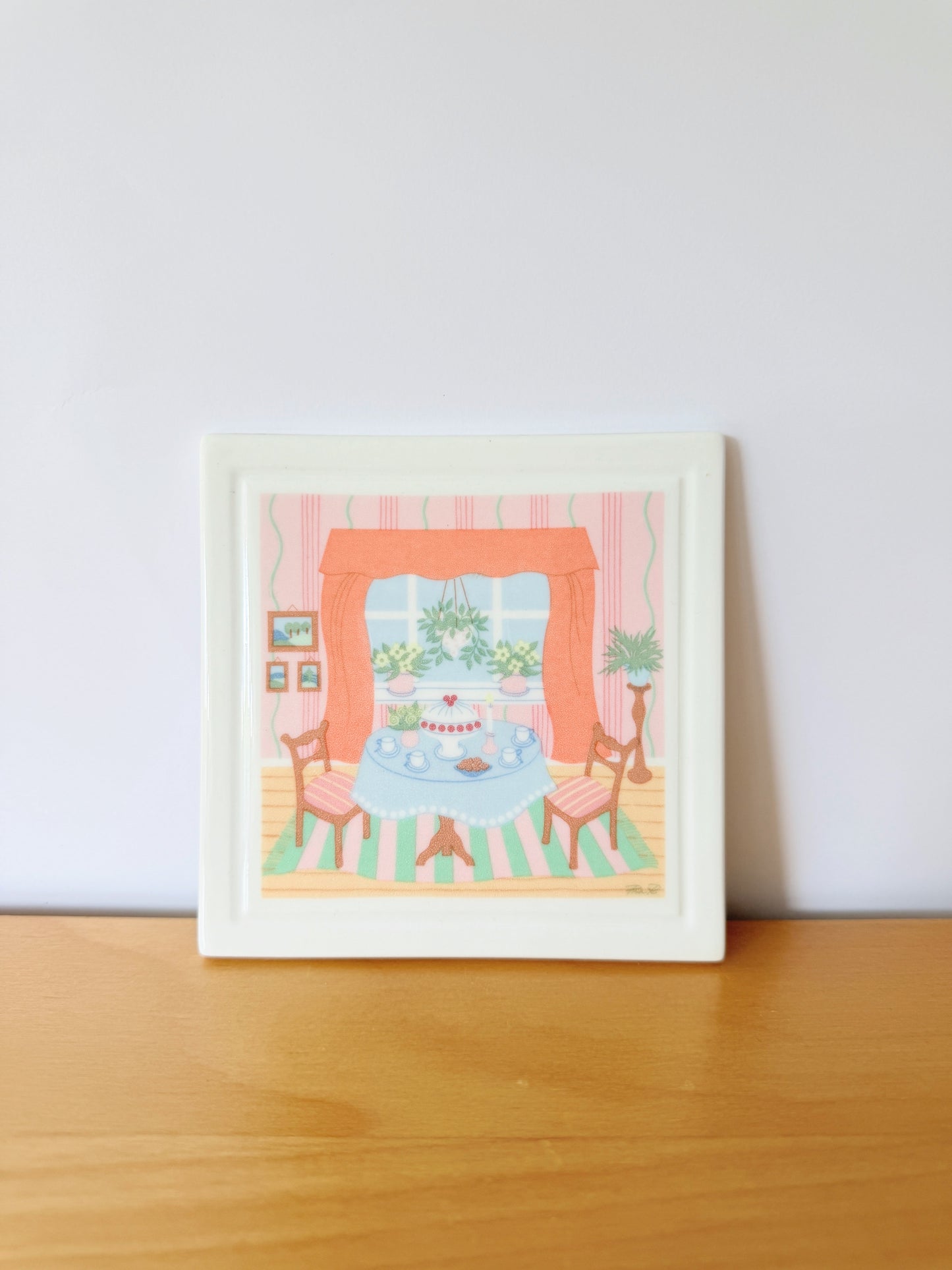 Gustavsberg/グスタフスベリ/Pia Röndahl/ピア ルンダール/陶板/Villa Rosa/ピンクのお家