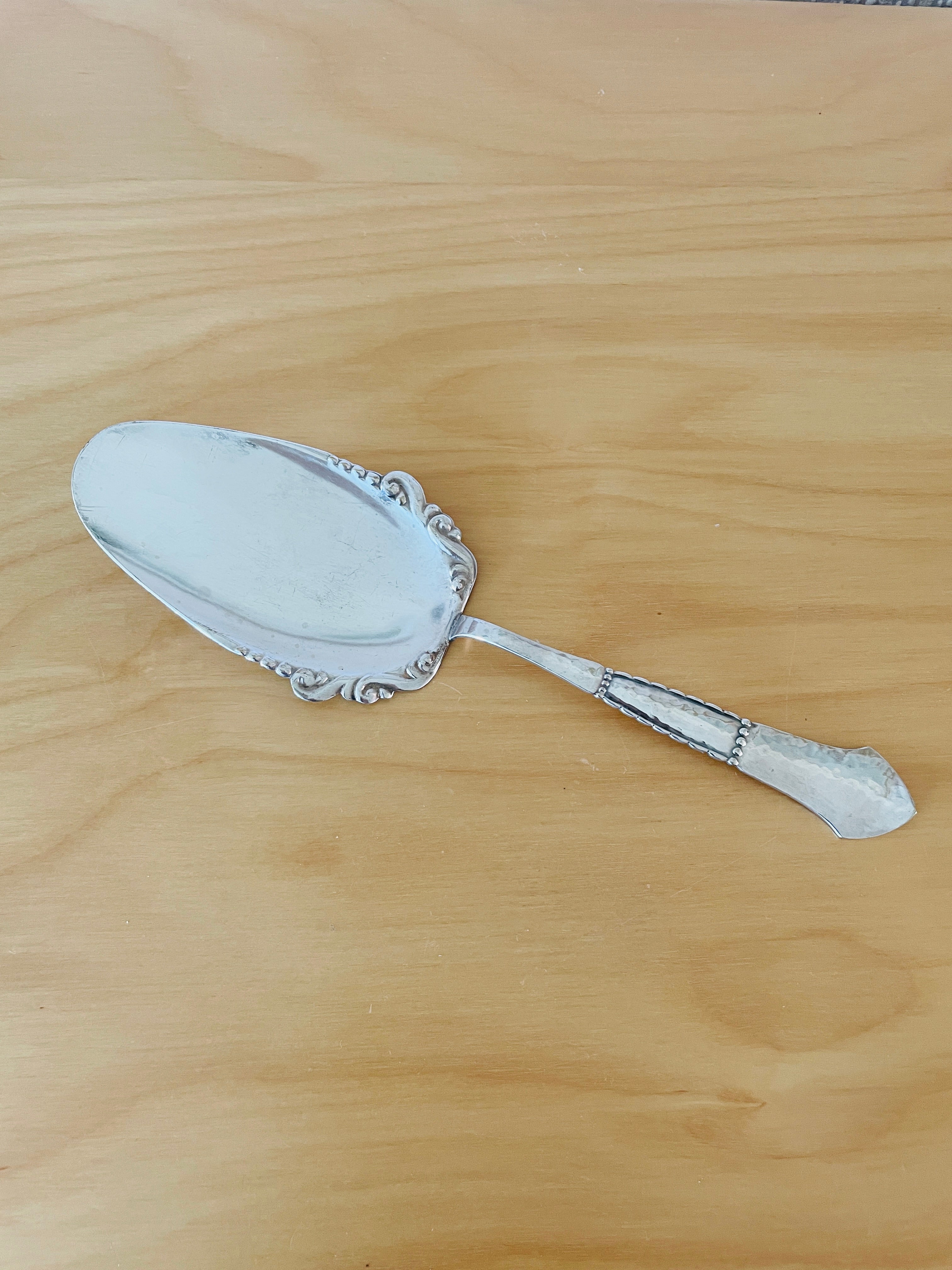 北欧ヴィンテージケーキサーバーニューシルバー – Wasurenagusa