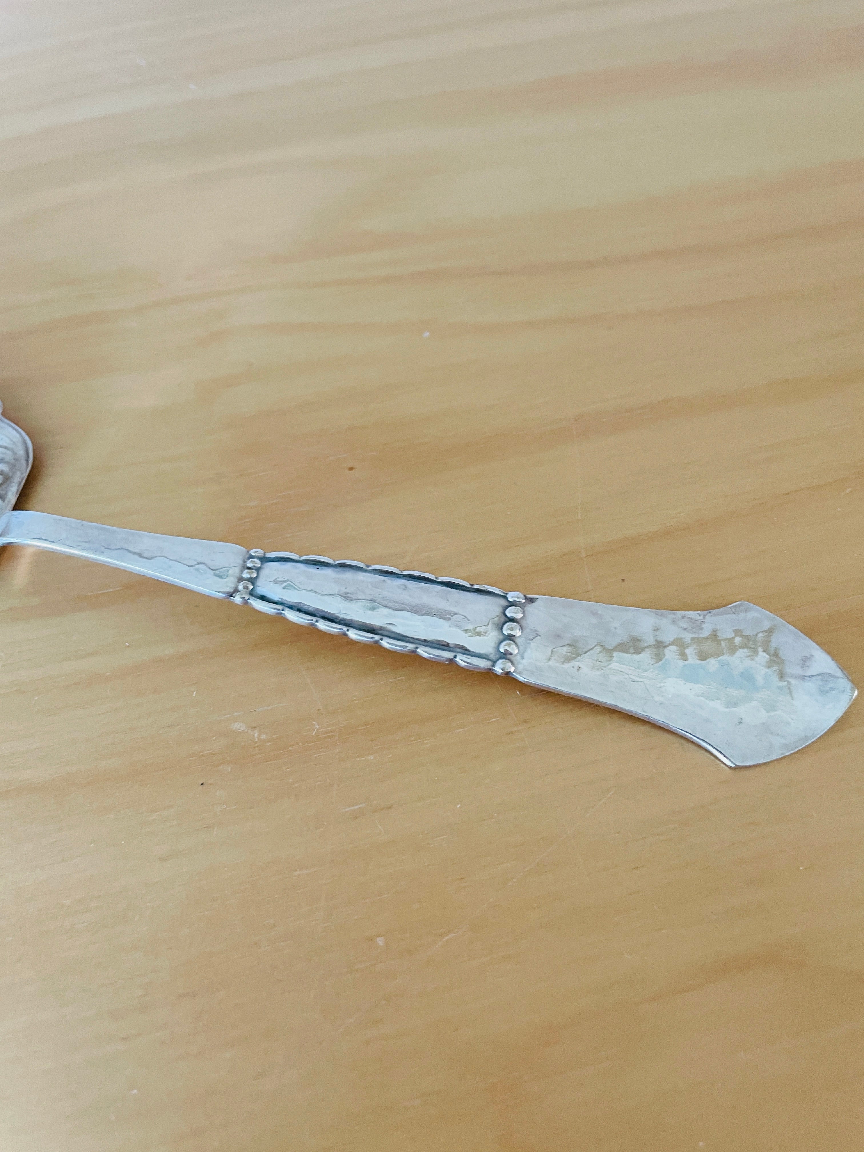 北欧ヴィンテージケーキサーバーニューシルバー – Wasurenagusa