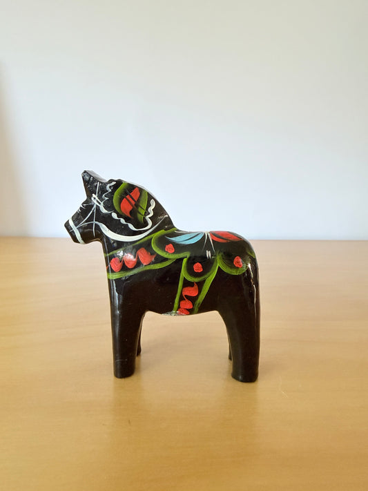 Äkta Dalahäst/ダーラナ地方の手工芸品/Grannas Handverk/グランナス/ブラック/7,5cm