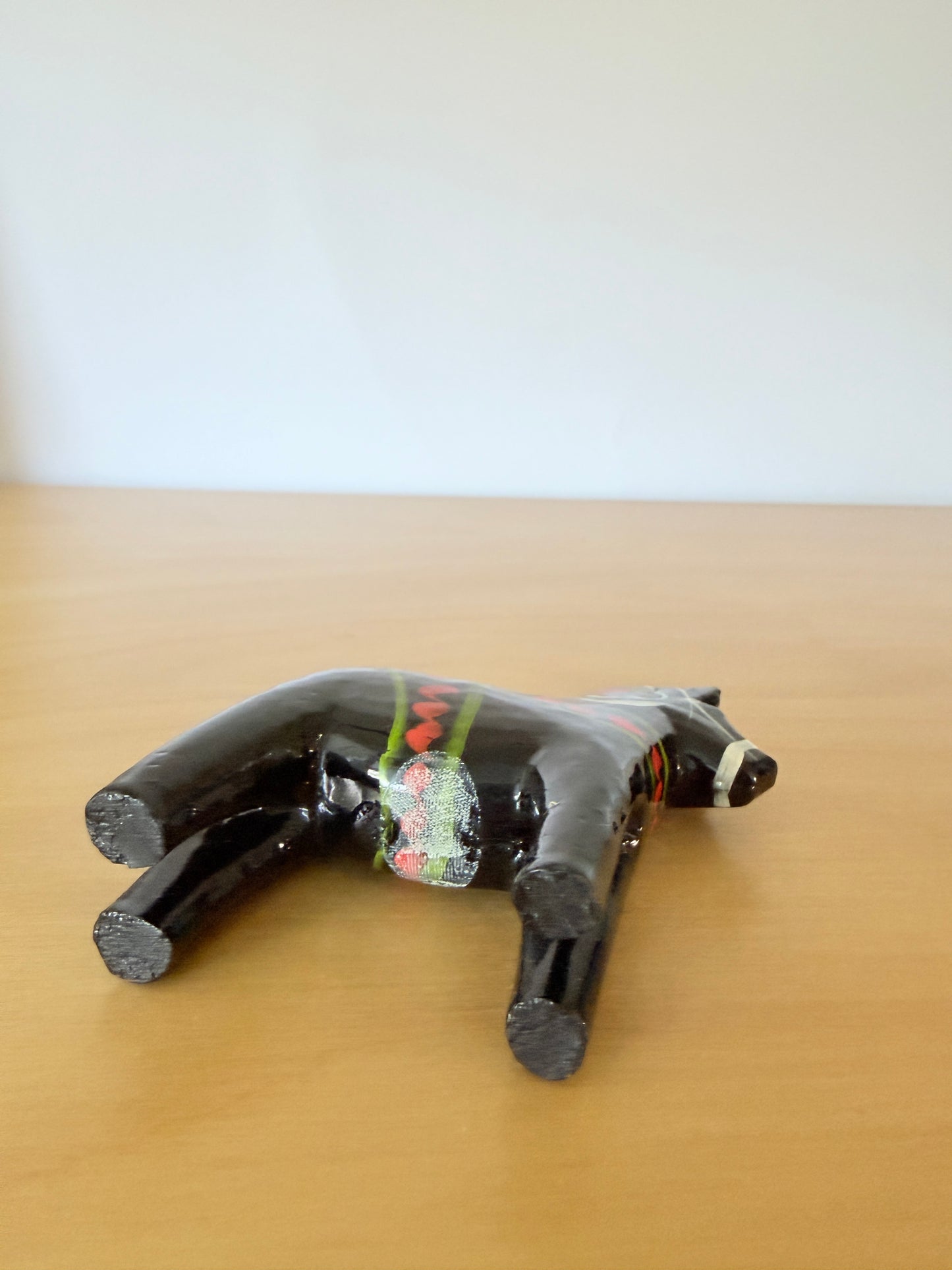 Äkta Dalahäst/ダーラナ地方の手工芸品/Grannas Handverk/グランナス/ブラック/7,5cm