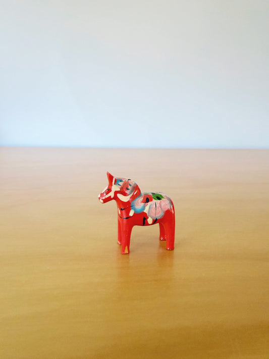 Äkta Dalahäst/ダーラナ地方の手工芸品/ダーラホース/レッド/ミニミニ