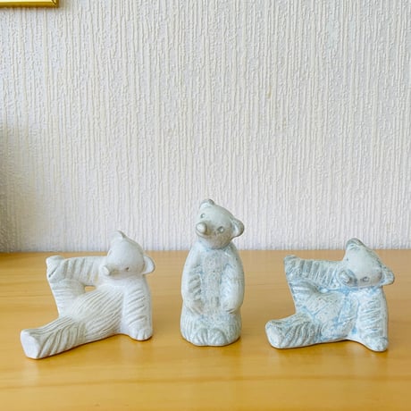EGO Stengods/エゴストーングッズ/Willi Fischer/ウイリーフイッシャー/ストレッチするシロクマちゃん/片足あげ/ホワイト/Nr.1