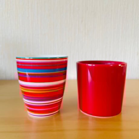 iittala/イッタラ/オリゴ&ティーマ/マグカップ2個セット/ハンドル無しタイプ)/レッド