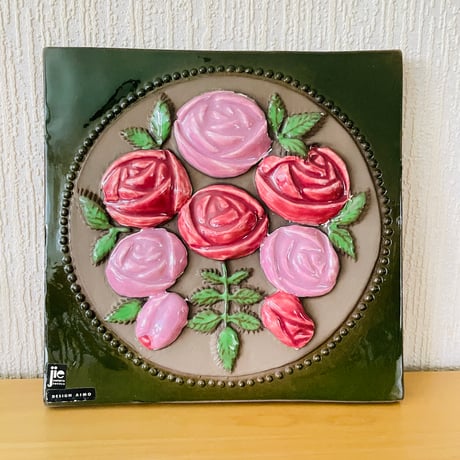 Jie Gantofta/ジィガントフタ/陶板/ピンクの薔薇/大判