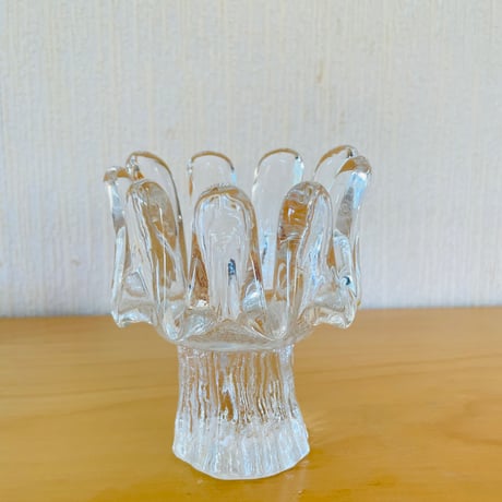 Kosta Boda/コスタ.ボーダ/ハンドメイドガラスのキャンドルスタンド/中/高め