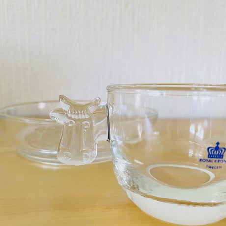 Royal Krona/ローヤルクローナ/Lisa Larson/リサ.ラーソン/KuckeliMu/クッケルムー/Barn Servisen/子供用ガラスのマグ&ボウルのセット/新品未使用品