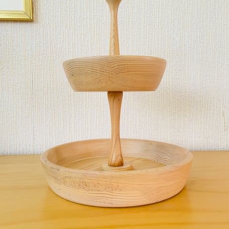 Svensk Hemslöjd/北欧伝統手工芸品/Kakor Ställ/焼き菓子用スタンド/2段/木製