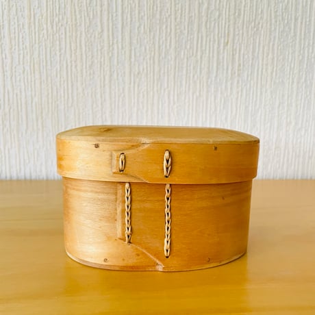 北欧伝統手工芸/Svepask/蓋付きオーバルケース