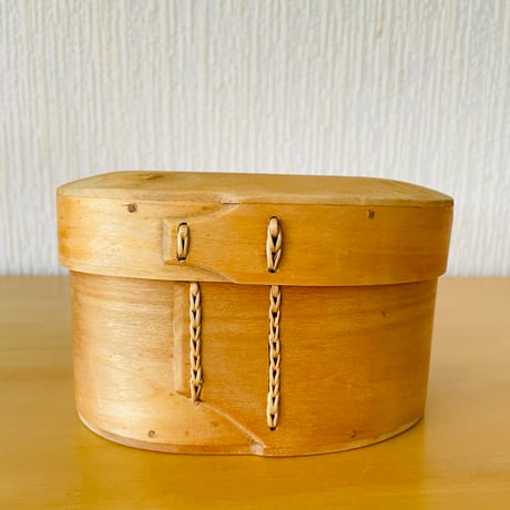 北欧伝統手工芸/Svepask/蓋付きオーバルケース