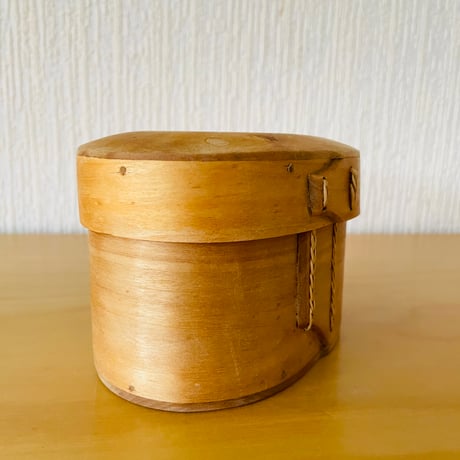 北欧伝統手工芸/Svepask/蓋付きオーバルケース